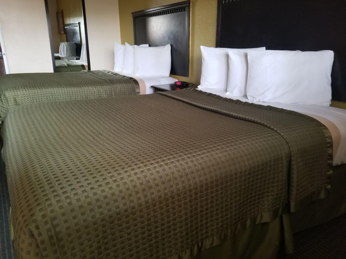 Hotel Travelodge By Wyndham Chatsworth Los Angeles