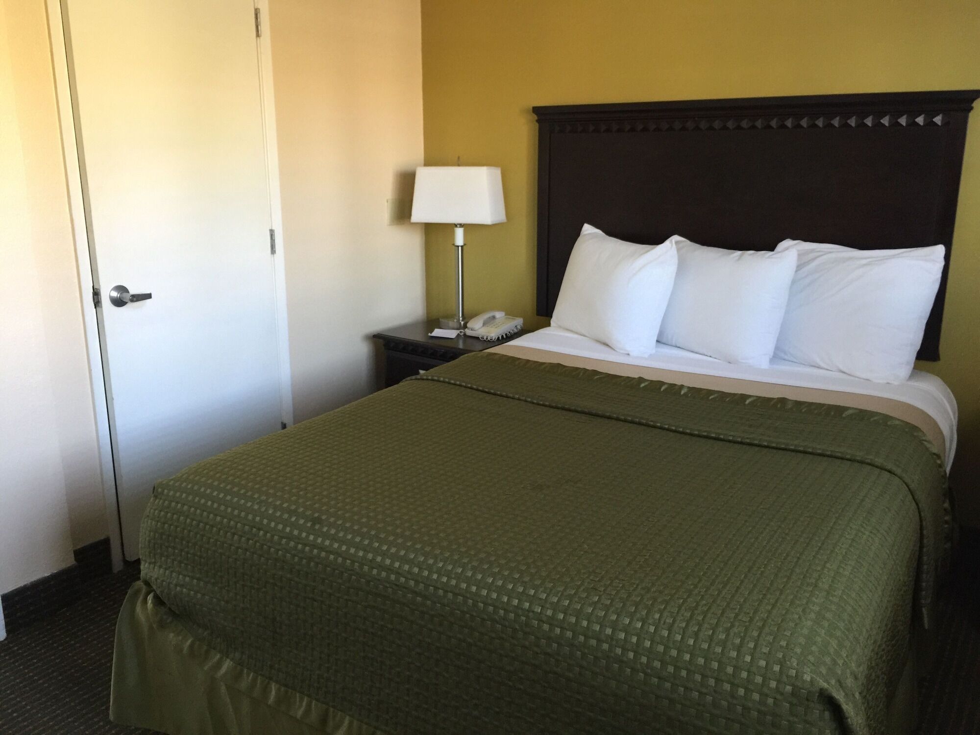 Travelodge By Wyndham Chatsworth 2*